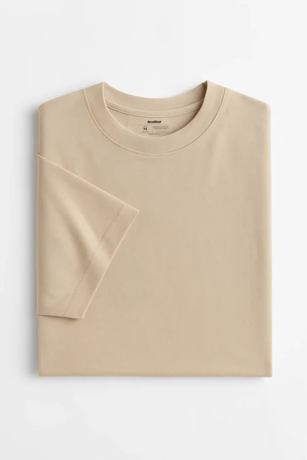 Resillie8 White Women’s Oversized T-shirt featuring a relaxed fit with dropped shoulders, ribbed neckline, and straight-cut hem, made from a soft cotton-polyester blend for breathable comfort and casual style.